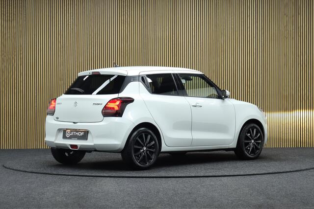 Suzuki SWIFT 1.2 Automaat Style | Adaptive-cruise | Camera | Clima | Apple Carplay & Android Auto | Keyless | Navigatie | Stoelverwarming | All-season Banden