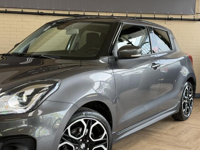 Suzuki SWIFT 1.4 Sport Smart Hybrid | Navi | 17"| ACC | Dodehoek | Carplay | Camera | 100% Onderhouden!