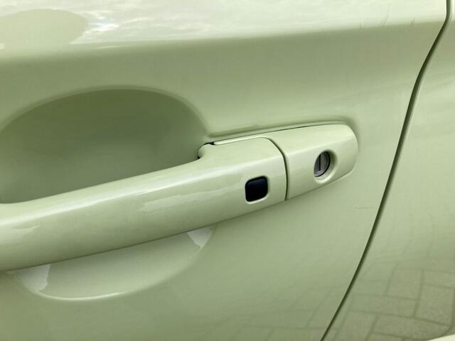 Suzuki SWIFT 1.2 Style Smart Hybrid Navigatie, Climate Control, Adaptive Cruise Control, 16"Lm, Keyless Entry, Achteruitrijcamera