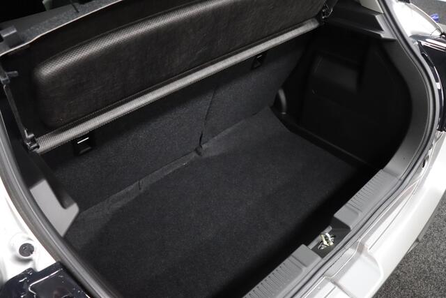 Suzuki SWIFT 1.2 Style Smart Hybrid | ¤ 3.750,- Demo voordeel! | Adaptive-cruise | Apple Carplay & Android Auto | Parkeerhulp | Navigatie | Camera | Clima | Keyless | Stoelverwarming | Dodehoekdetectie