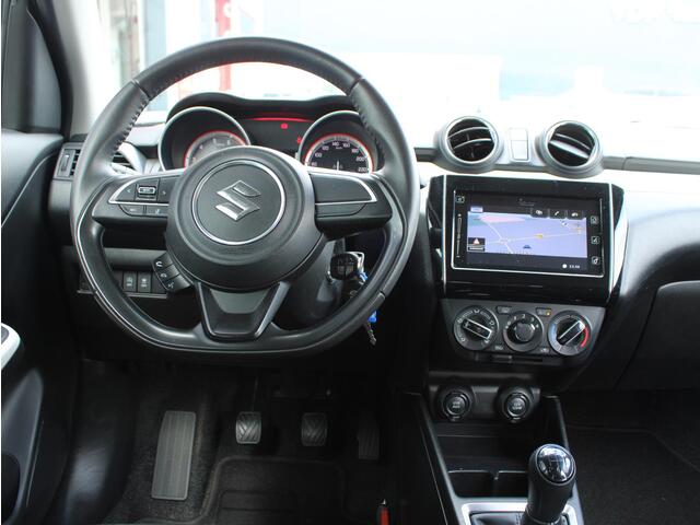 Suzuki SWIFT 1.2 Select Smart Hybrid Navigatie, Multimediasysteem, Airconditioning, Parkeercamera, tot 10 jaar garantie!