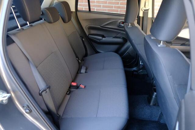 Suzuki SWIFT 1.2 82pk Style Smart Hybrid | Navi | App Connect | Climate | Adaptive Cruise | Camera | Keyless | Stoelverwarming