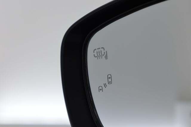 Suzuki SWIFT 1.2 Style Smart Hybrid | Navi | Adapt. Cruise | Camera | Dodehoekdet. | Apple CaRPlay | Keyless | Stoelverw.