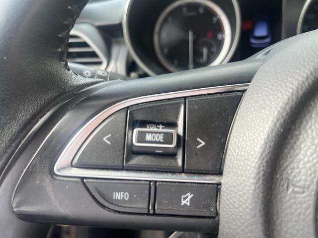 Suzuki SWIFT 1.0 Stijl Smart Hybrid Trekhaak|Apple carplay|climat control