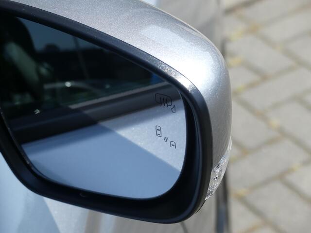 Suzuki SWIFT 1.2 Style Smart Hybrid Uit voorraad leverbaar! Cruise & Climate Control, Apple Carpl/Andr Auto draadloos, Camera