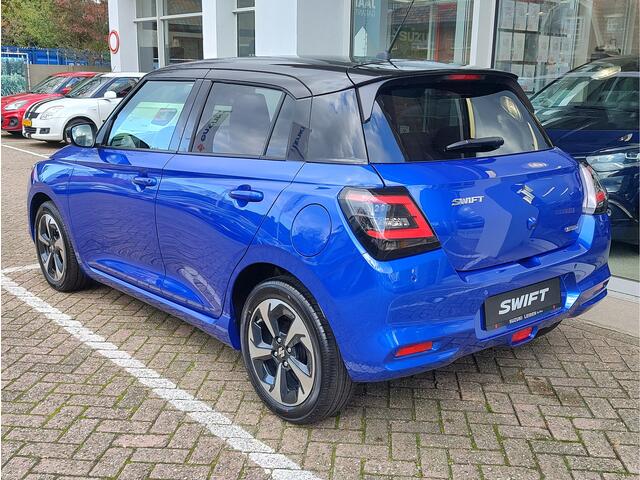 Suzuki SWIFT 1.2 STYLE SMART HYBRID AUTOMAAT Direct Leverbaar | Tot 10 JAAR GARANTIE! | Inclusief ¤ 1.700,- Voorraad Voordeel