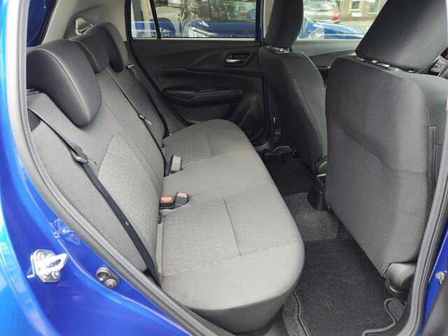 Suzuki SWIFT 1.2 STYLE SMART HYBRID AUTOMAAT Direct Leverbaar | Tot 10 JAAR GARANTIE! | Inclusief ¤ 1.700,- Voorraad Voordeel
