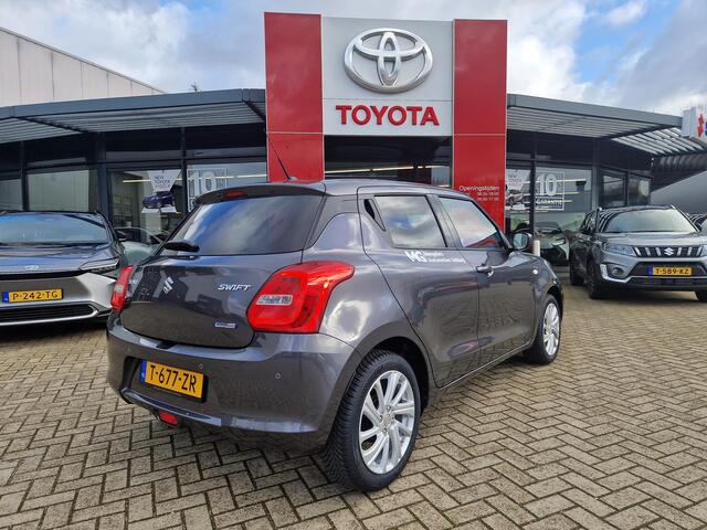 Suzuki SWIFT 1.2 Select Smart Hybrid | Trekhaak | Cruise Control | Camera | PDC | All-Seasonbanden |