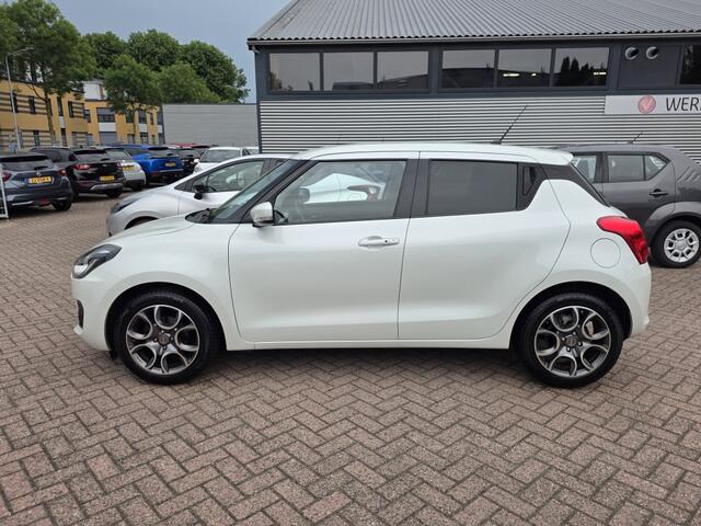 Suzuki SWIFT 1.2 Stijl navi, keyless, xenon, stoel verw, apple/andriod
