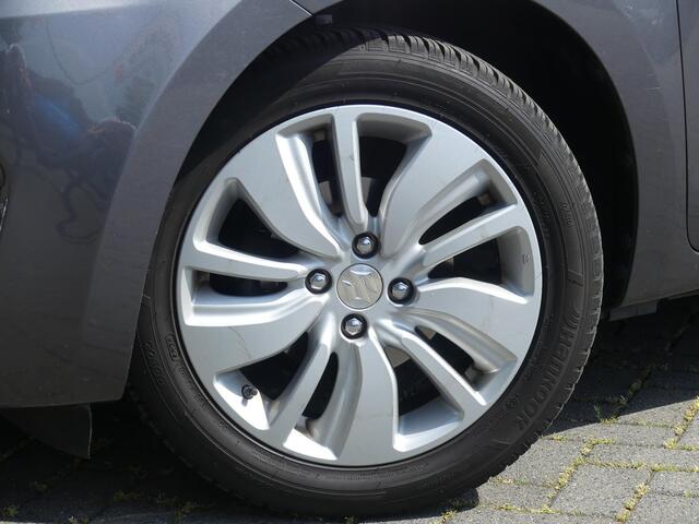 Suzuki SWIFT 1.2 Select AUTOMAAT 2de eigenaar, Dealer o.h. All Season Banden, Apple Carpl/Andr Auto
