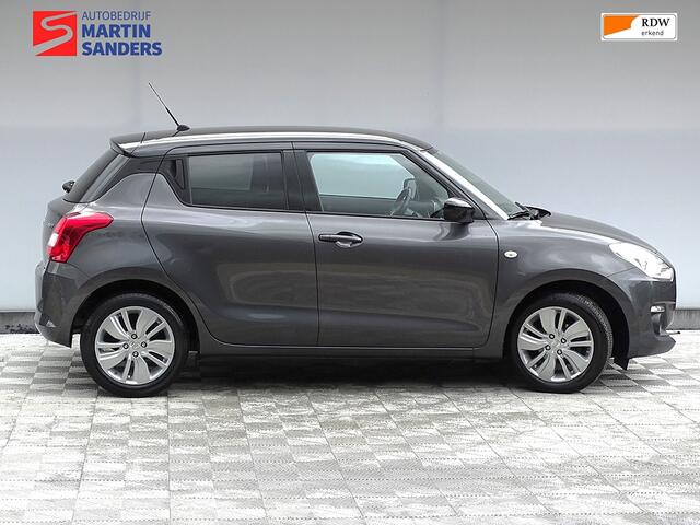 Suzuki SWIFT 1.2 select apple carplay. Two Tone