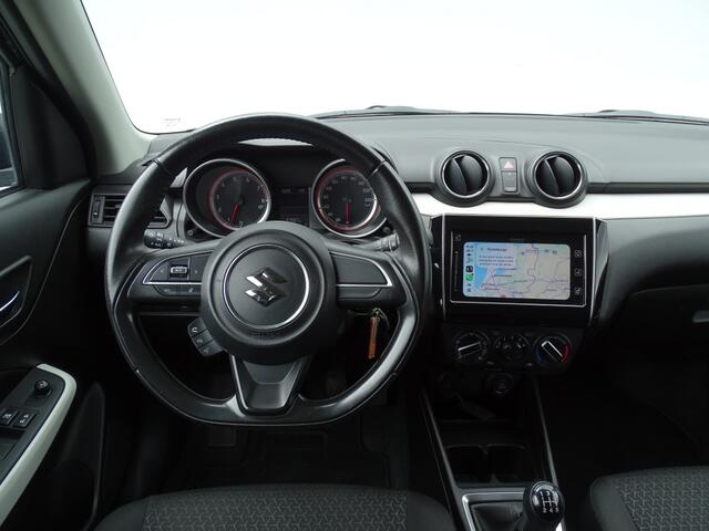Suzuki SWIFT 1.2 select apple carplay. Two Tone