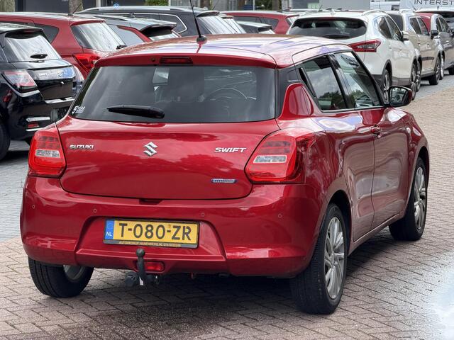 Suzuki SWIFT 1.2 Select Smart Hybrid | Adaptieve Cruise Control | Achteruitrijcamera met sensoren achter | BSM | Carplay | Navigatie | Trekhaak afneembaar