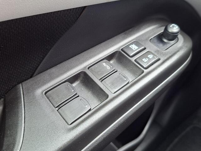 Suzuki SWIFT 1.2 Select Smart Hybrid Android Auto/ Apple CarPLay