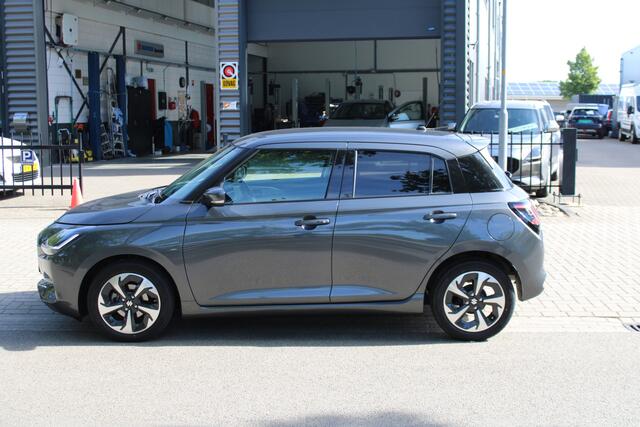 Suzuki SWIFT 1.2 Style Smart Hybrid