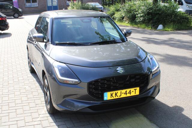 Suzuki SWIFT 1.2 Style Smart Hybrid