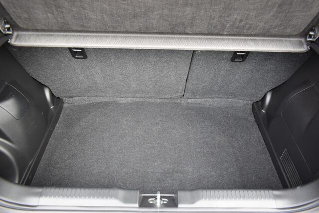 Suzuki SWIFT 1.2 Style Smart Hybrid | Cruise Control Adaptief | Climate Control | Navigatie | Camera + Sesoren Achter | Tot 10Jr. Suzuki-Garantie |