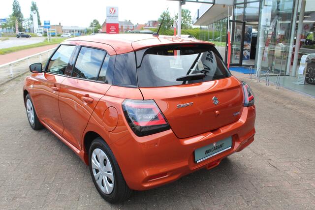 Suzuki SWIFT 1.2 83 pk MHEV Comfort Smart Hybrid 5 deurs Navigatie, Cruise Control, Camera, Keyless entry en start