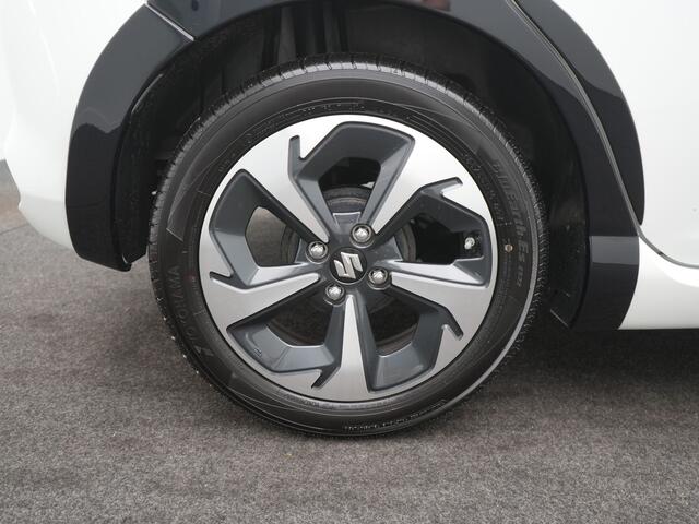 Suzuki SWIFT 1.2 Style Smart Hybrid - RIJKLAARPRIJS - 1e Eigenaar - Automaat - Achteruitrijcamera - Trekhaak - 100% dealeronderhouden