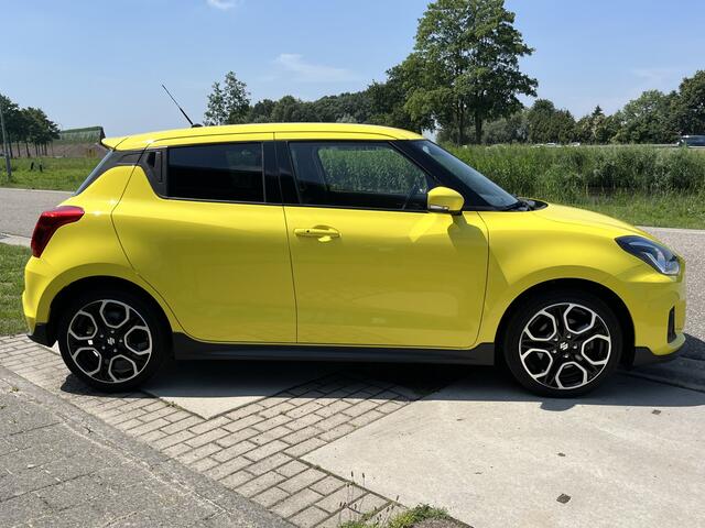 Suzuki SWIFT 1.4 Sport 140PK / Camera / Stoelverw. / Navigatie / Climate /