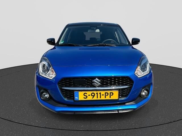 Suzuki SWIFT 1.2 Style Smart Hybrid RIJKLAAR | Navigatie | Camera | Navigatie | Dubbele uitlaat | Cruise Control Adaptief