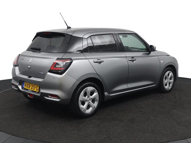 Suzuki SWIFT 1.2 Select Smart Hybrid Automaat | CVT Automaat | Stoelverwarming | Keyless Entry | Navigatie | Privacy Glas | Parkeersensoren en camera Achter |