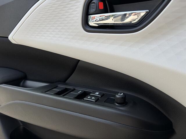 Suzuki SWIFT 1.2 Select Smart Hybrid