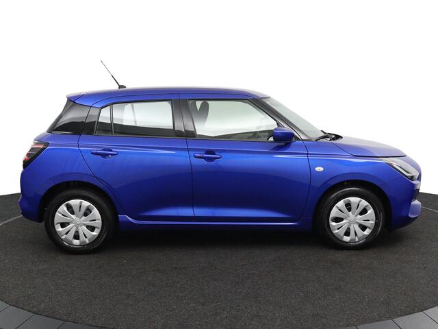 Suzuki SWIFT 1.2 Comfort Smart Hybrid | Super aanbieding! | ¤2.500,- korting! | Nieuwe Auto | Navigatie | Keyless Entry | Adaptieve Cruise control | Achteruitrijcamera | Parkeersensoren Achter |