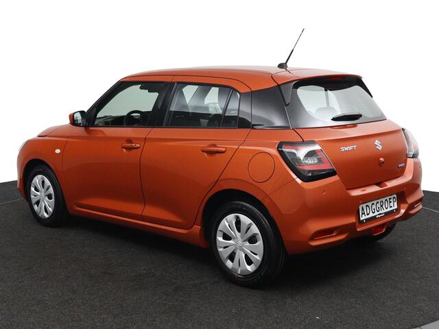 Suzuki SWIFT 1.2 Comfort Smart Hybrid | Super aanbieding! | ¤2.500,- korting! | Nieuwe Auto | Navigatie | Keyless Entry | Adaptieve Cruise control | Achteruitrijcamera | Parkeersensoren Achter |