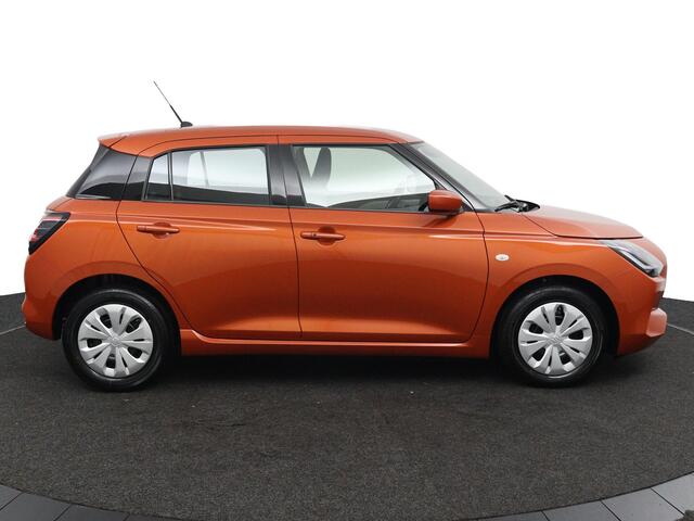 Suzuki SWIFT 1.2 Comfort Smart Hybrid | Super aanbieding! | ¤2.500,- korting! | Nieuwe Auto | Navigatie | Keyless Entry | Adaptieve Cruise control | Achteruitrijcamera | Parkeersensoren Achter |