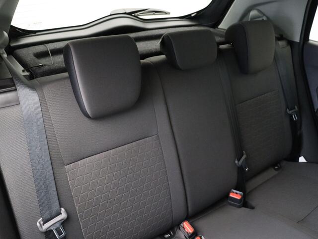 Suzuki SWIFT 1.2 Comfort Smart Hybrid | Achteruitrijcamera | Stoelverwarming | Adaptieve cruise control | Navigatie |