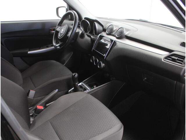 Suzuki SWIFT 1.2 Style Smart Hybrid CLIMATE | CAMERA | CARPLAY | LMV16 | LED | DAB | ADAPCRUISE | NAVI | STOELVERW | PDCA