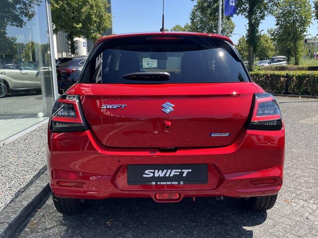 Suzuki SWIFT 1.2 Smart Hybrid Select CVT Automaat | In meerdere kleuren uit voorraad leverbaar | Adapt. Cruise | Camera | Stoelverwarming | 16'' | Dodehoek | Carplay/Android Auto | Smart Entry |