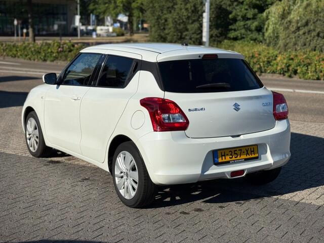 Suzuki SWIFT 1.2 SELECT AUTOMAAT CAMERA NAVI CARPLAY