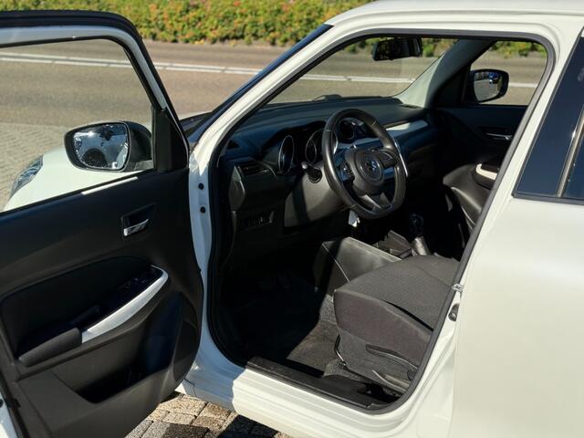 Suzuki SWIFT 1.2 SELECT AUTOMAAT CAMERA NAVI CARPLAY