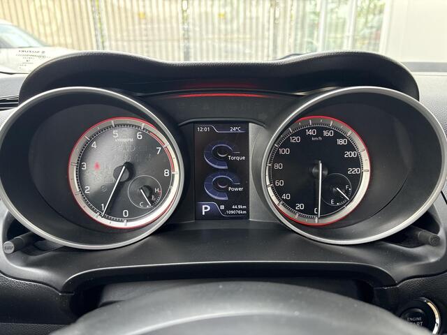 Suzuki SWIFT 1.0 Stijl **AUTOMAAT/ TREKHAAK/ KEYLESS**