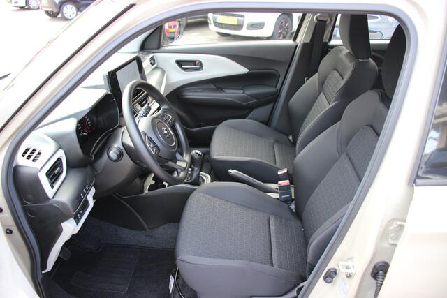 Suzuki SWIFT 1.2 Comfort Hybrid | € 2.200,- korting! | NIEUW | Direct leverbaar! |