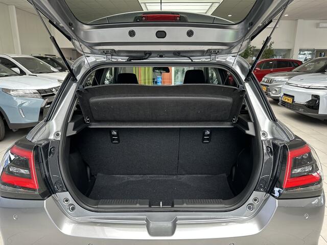 Suzuki SWIFT 1.2 Style Hybride [ CARPLAY | CLIMA | ADAPTIVE CRUISE ]