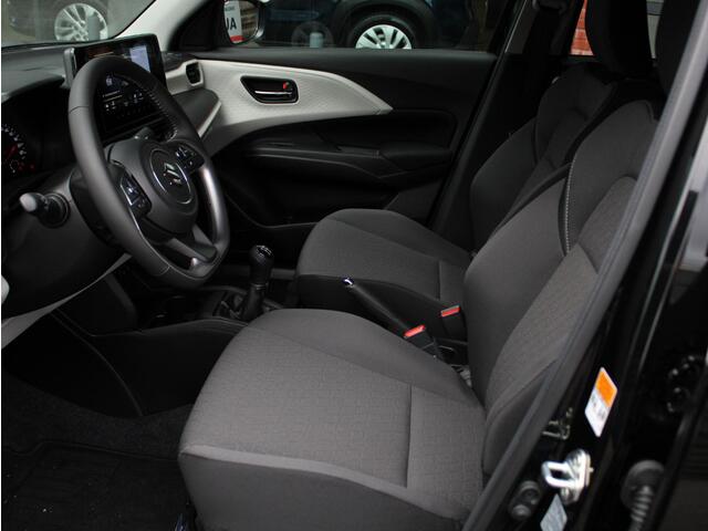Suzuki SWIFT 1.2 Select Smart Hybrid incl 2000 euro korting (ACTIEPRIJS tm 30 oktober)