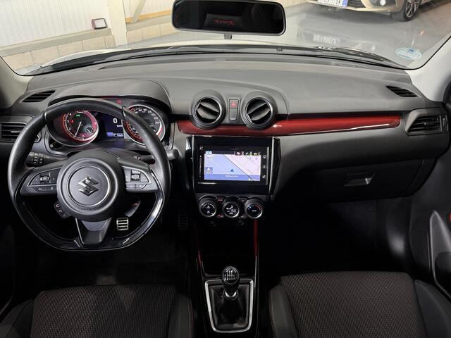 Suzuki SWIFT 1.4 Sport Smart Hybrid | Navi | Carplay | Dodehoek | Camera | 17" | Stoelverwarming | ACC | 100% Suzuki Dealer onderhouden!