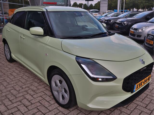 Suzuki SWIFT 1.2 Select Smart Hybrid | Navigatie | Camera | Airco | Apple Carplay/ Android Auto | Tot 10jr. Garantie |