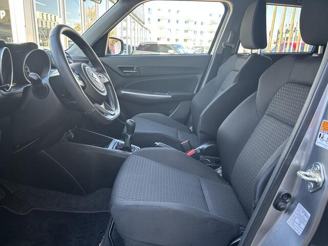 Suzuki SWIFT 1.2 Style Smart Hybrid