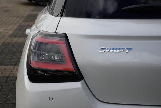 Suzuki SWIFT 1.2 Style Smart Hybrid | TIJDELIJK €2.700,- KORTING!! | 10 jaar garantie | carplay |