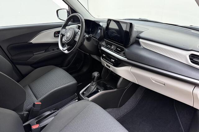 Suzuki SWIFT 1.2 Style Smart Hybrid 83pk | Automaat | Navigatie | Climate Control | Cruise Control Adaptief | Camera | Stoelverwarming | Draadloos Apple Carplay - Android Auto