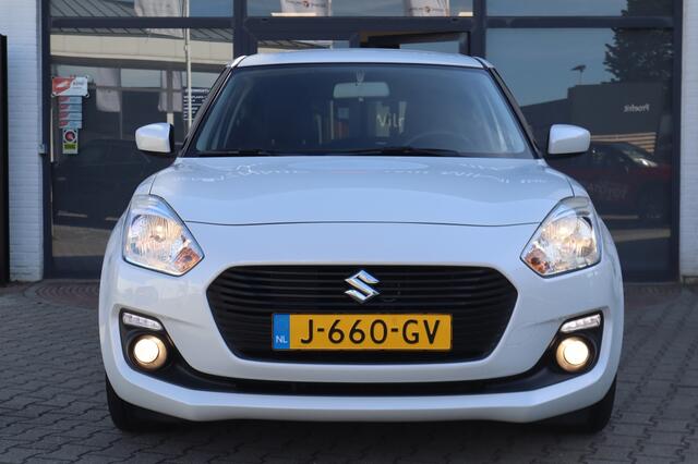 Suzuki SWIFT 1.2 Select Hybrid Carplay | Camera