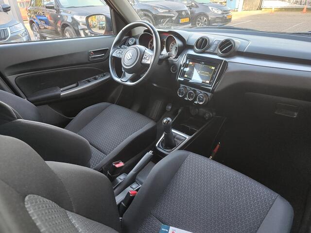 Suzuki SWIFT 1.2 STYLE SMART HYBRID Clima | Keyless | Adaptive Cruise | Dodehoeksensoren