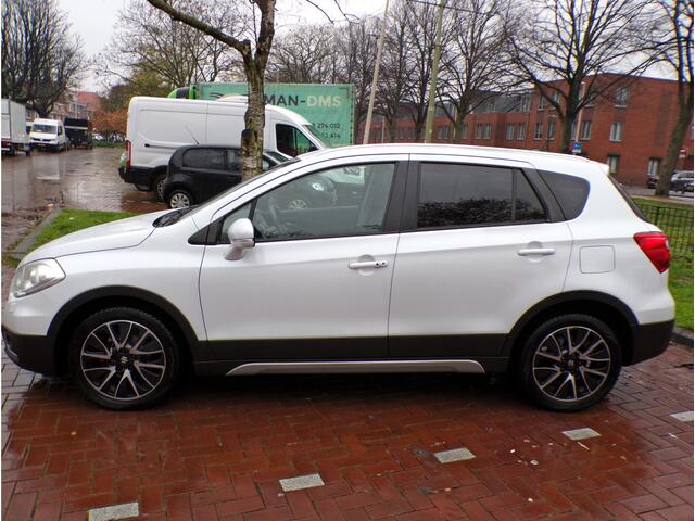 Suzuki SX4 S-CROSS 1.6 High Executive AUTOMAAT/PANORAMADAK/ CAMERA /CRUISECONT TEL NAVI....