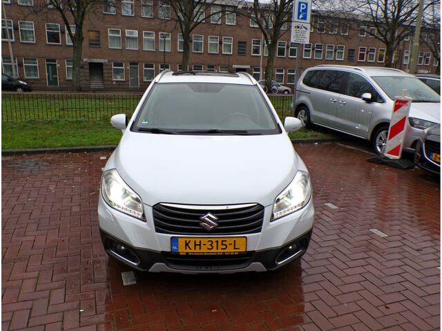 Suzuki SX4 S-CROSS 1.6 High Executive AUTOMAAT/PANORAMADAK/ CAMERA /CRUISECONT TEL NAVI....