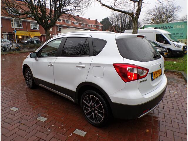 Suzuki SX4 S-CROSS 1.6 High Executive AUTOMAAT/PANORAMADAK/ CAMERA /CRUISECONT TEL NAVI....