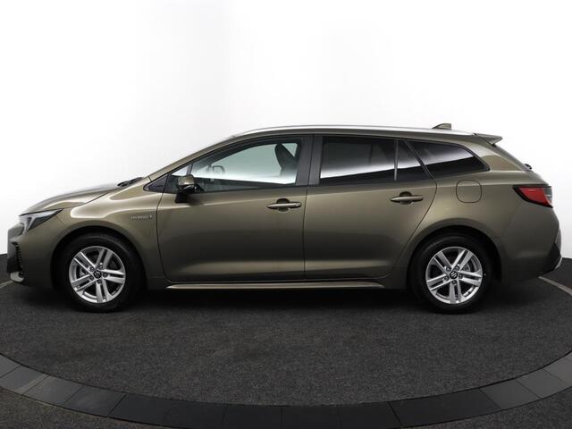 Suzuki Swace 1.8 Hybrid Style | Climate Control | Cruise Control adaptive | Parkeersenosoern V+A | Camera | Apple car play, Android auto | DAB | Navigatie | Suzuki safety system |